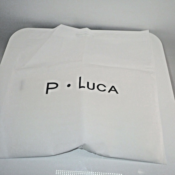 p. Luca Dust Cover Storage Bag Logo Large 19" x 19" White. Patricia Luca NEW - Picture 4 of 4